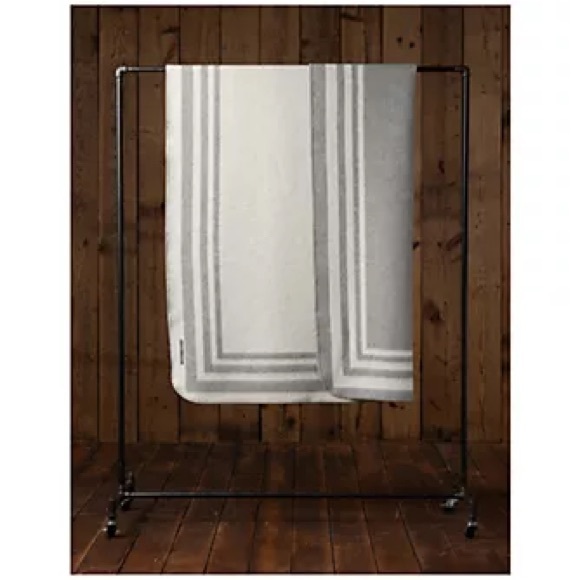 NWT Alicia Adams Alpaca 51x71 Montauk Throw in Gray/Blue - Picture 2 of 7